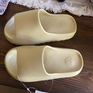 COPY - COPY - Yeezy like slides for sale brand new